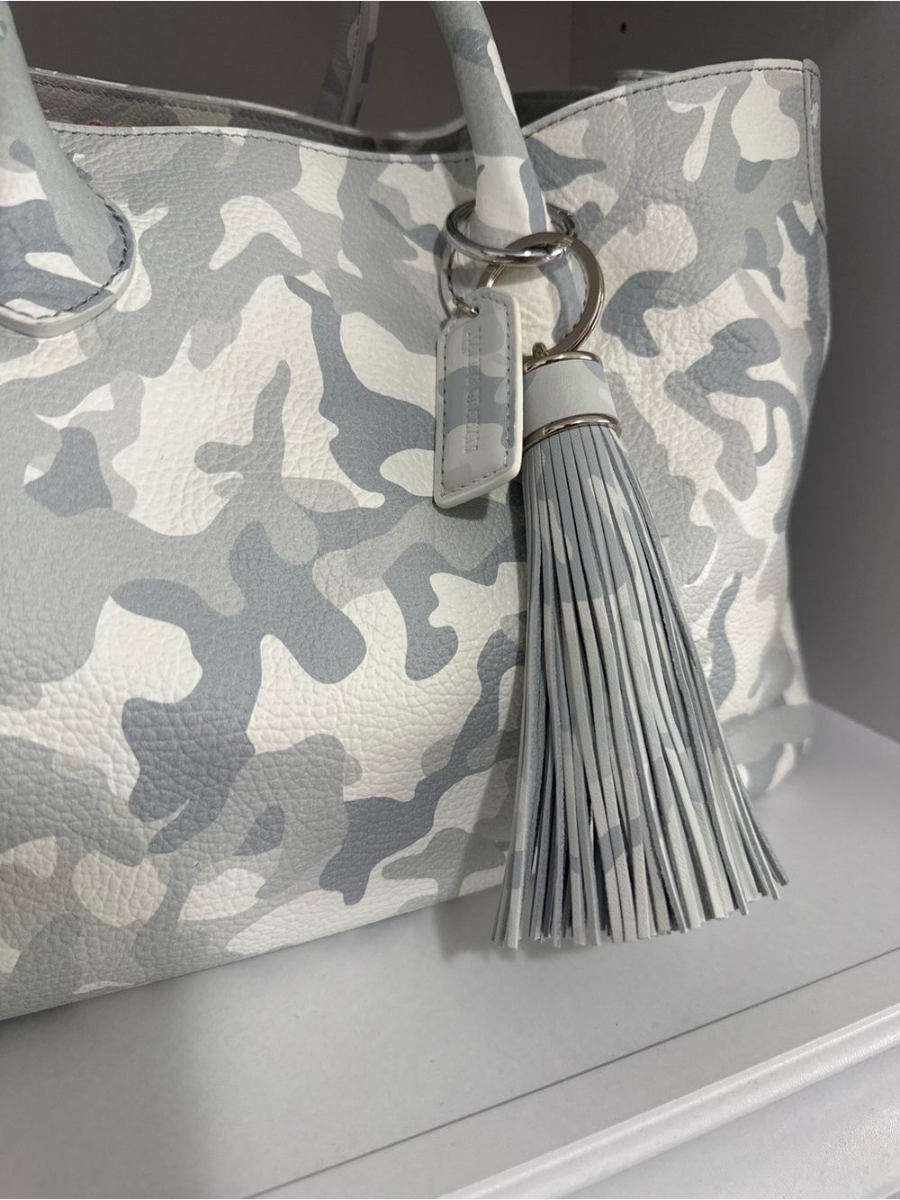 New Mark & Graham Camo Elisabetta tote & tassel keychain bag charm - Picture 6 of 11